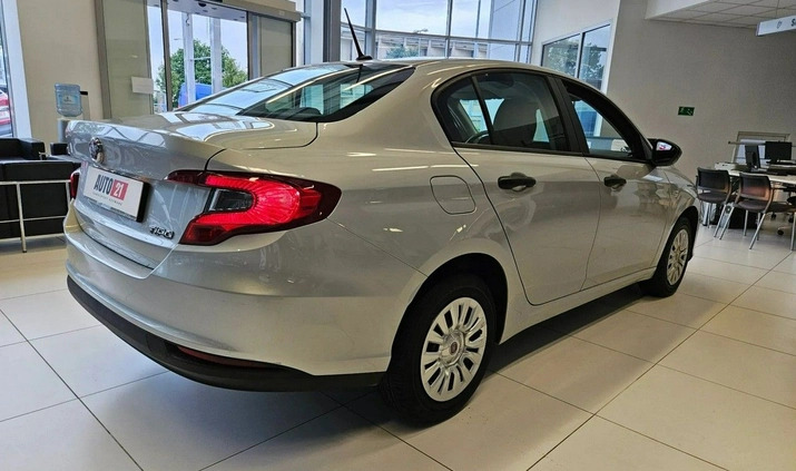 Fiat Tipo cena 48900 przebieg: 57897, rok produkcji 2021 z Garwolin małe 562